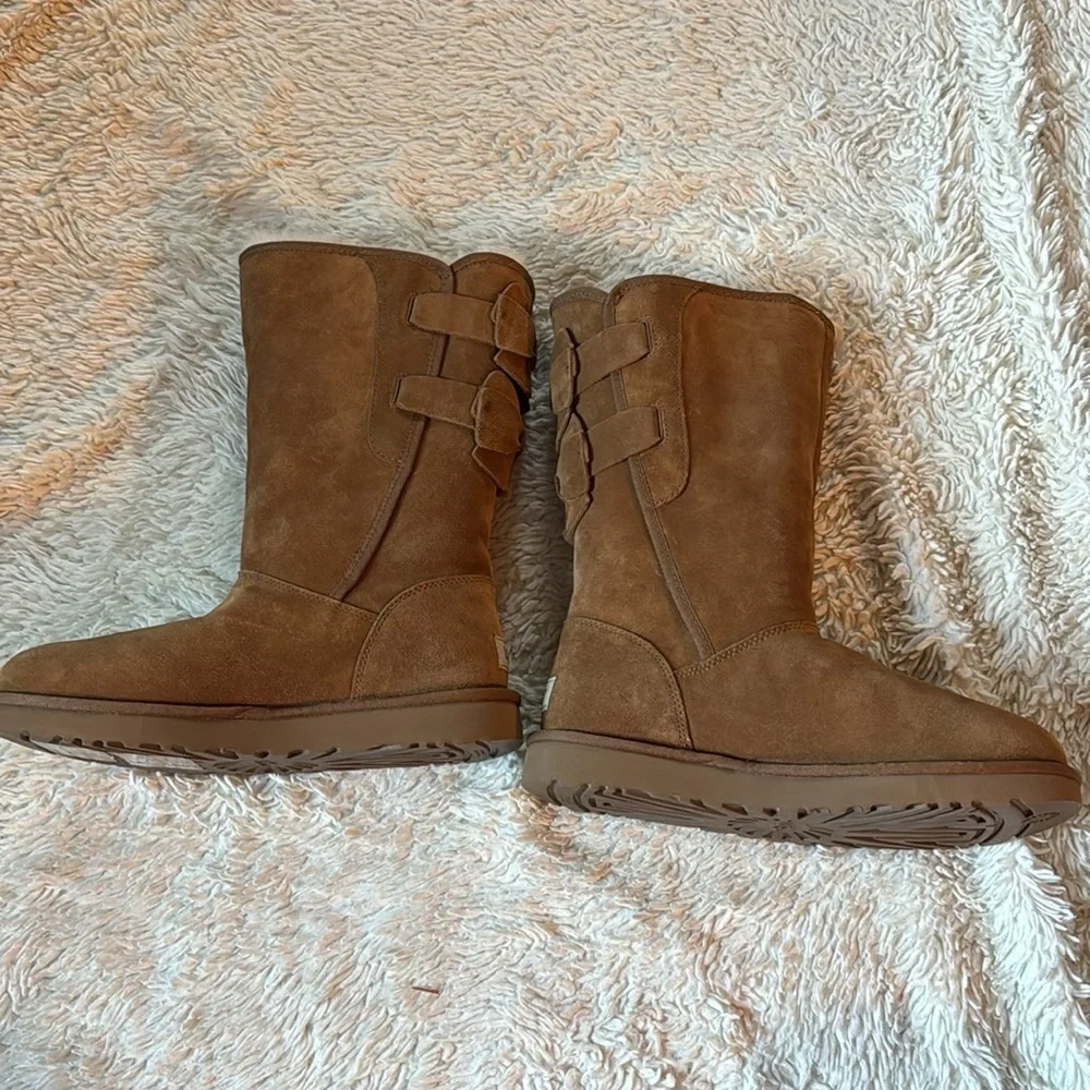 👢👢New in Box UGG Allegra Double Bow Chestnut tall  Boots size9